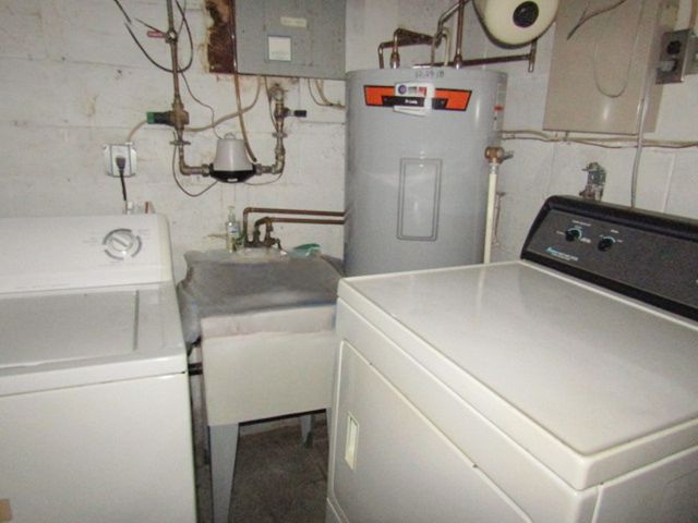 428 Longview Dr, Monroeville, PA 15146