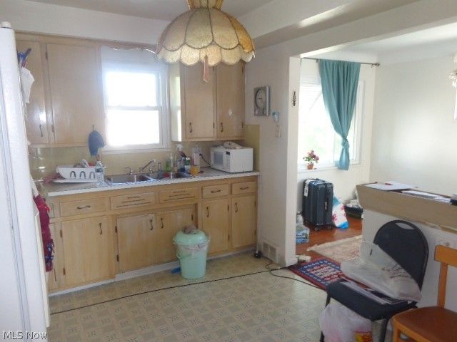 2488 Dale Avenue, Rocky River, OH 44116