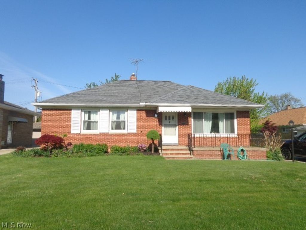 2488 Dale Avenue, Rocky River, OH 44116