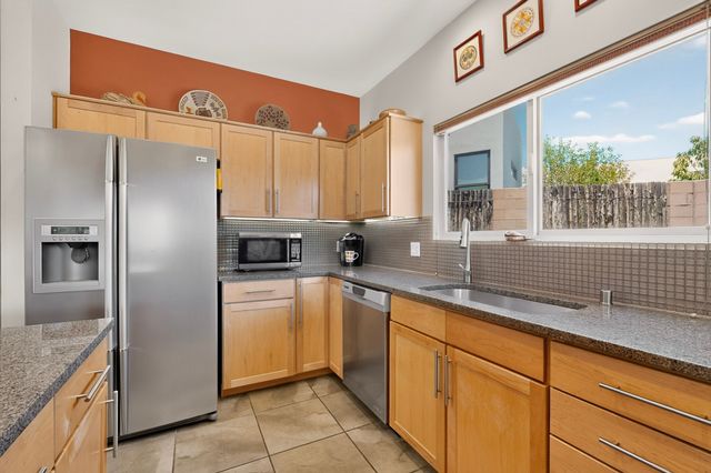 1522 Calle Redondo, Santa Fe, NM 87505