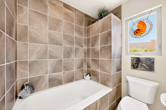1522 Calle Redondo, Santa Fe, NM 87505