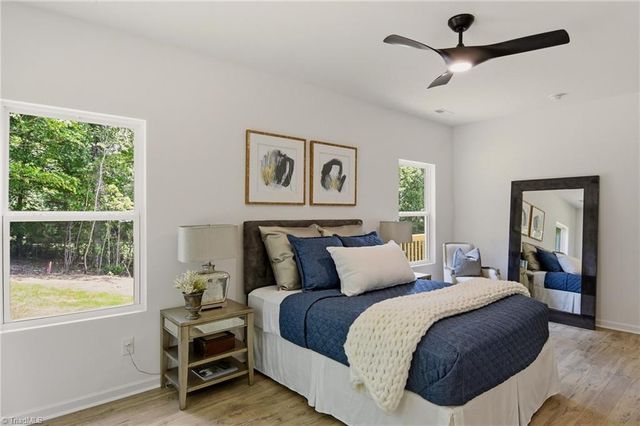 5375 Parsons Street 1043, Pfafftown, NC 27040