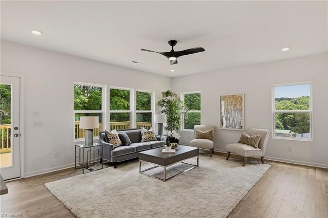 5375 Parsons Street 1043, Pfafftown, NC 27040