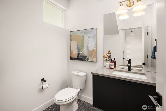 1713 17th Avenue, Seattle, WA 98122