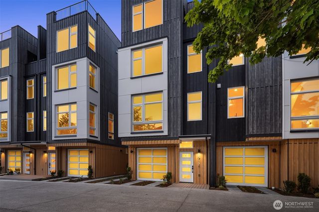 1713 17th Avenue, Seattle, WA 98122