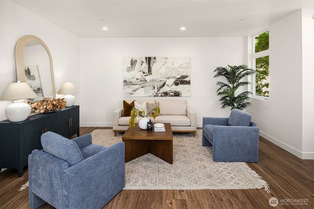 1713 17th Avenue, Seattle, WA 98122
