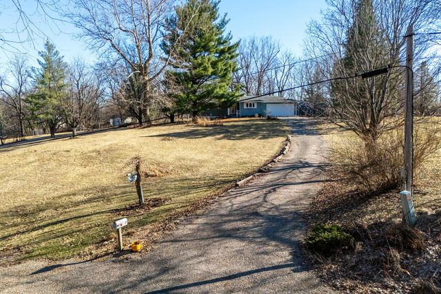 7 Sandpiper Drive, Blue Grass, IA 52726