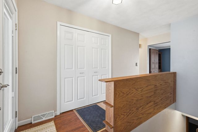 7 Sandpiper Drive, Blue Grass, IA 52726