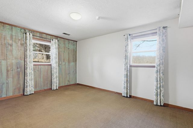 7 Sandpiper Drive, Blue Grass, IA 52726