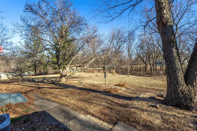 7 Sandpiper Drive, Blue Grass, IA 52726