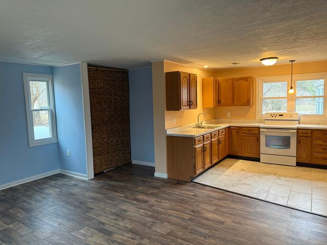 7 Sandpiper Drive, Blue Grass, IA 52726