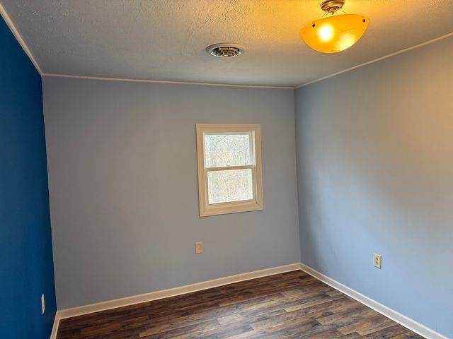 7 Sandpiper Drive, Blue Grass, IA 52726