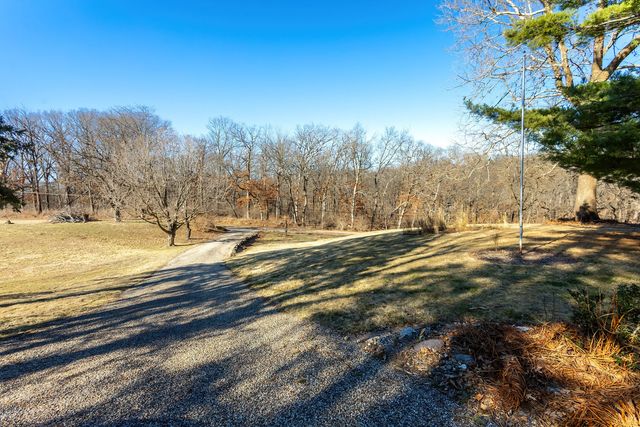 7 Sandpiper Drive, Blue Grass, IA 52726