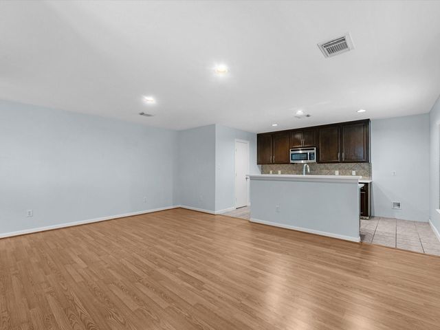 1712 Bevis Street, Houston, TX 77008