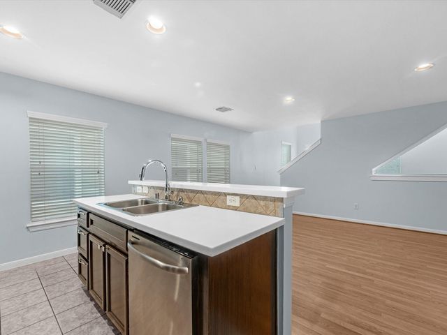 1712 Bevis Street, Houston, TX 77008