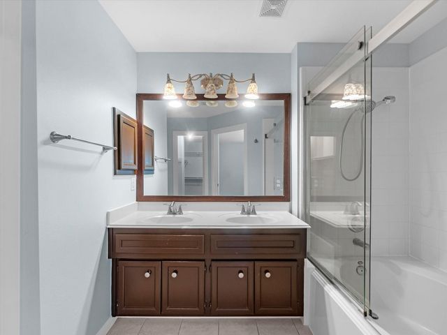 1712 Bevis Street, Houston, TX 77008