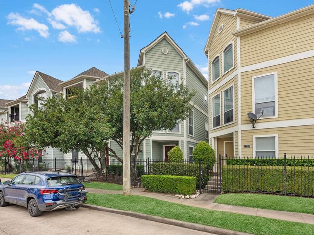 1712 Bevis Street, Houston, TX 77008