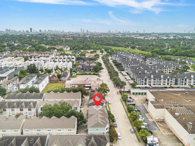 1712 Bevis Street, Houston, TX 77008