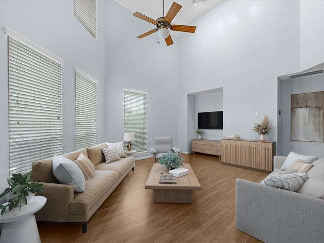 1712 Bevis Street, Houston, TX 77008