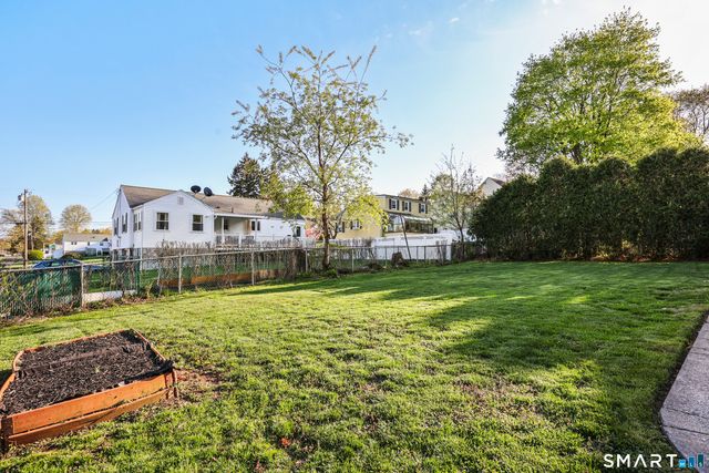 51 Oakdale Street, Wethersfield, CT 06109