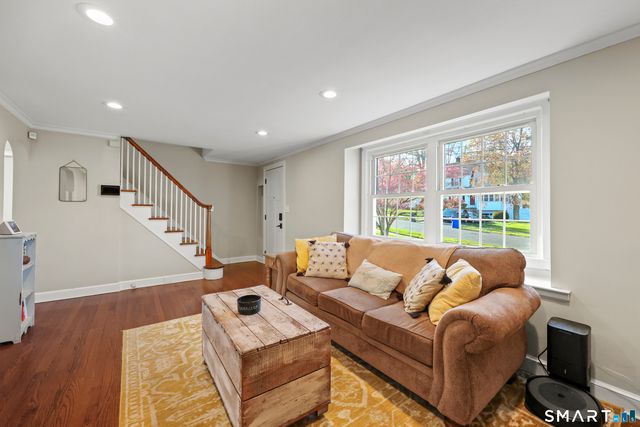 51 Oakdale Street, Wethersfield, CT 06109