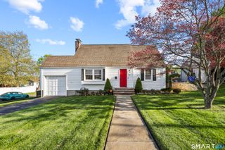 51 Oakdale Street, Wethersfield, CT 06109