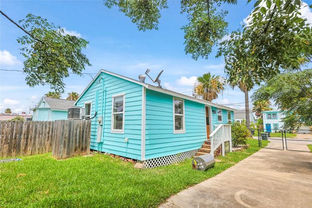 5919 Avenue R, Galveston, TX 77551