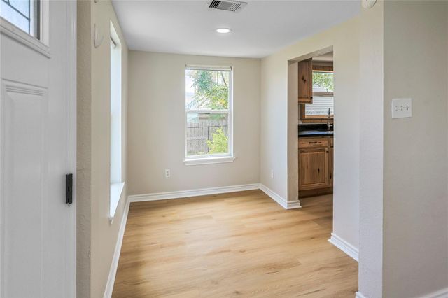 5919 Avenue R, Galveston, TX 77551