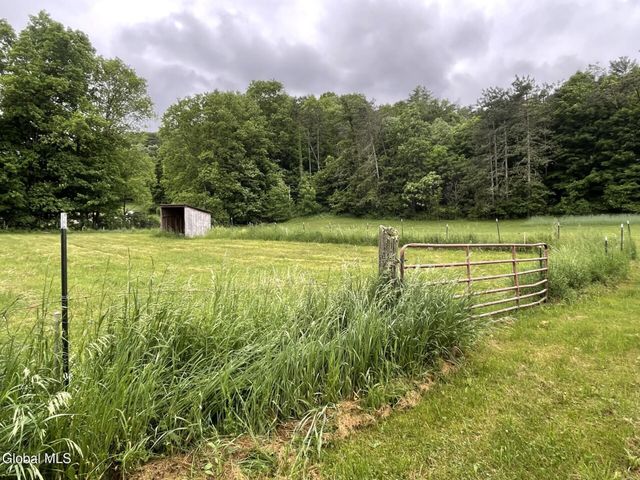 3495 County Route 30, Salem, NY 12865