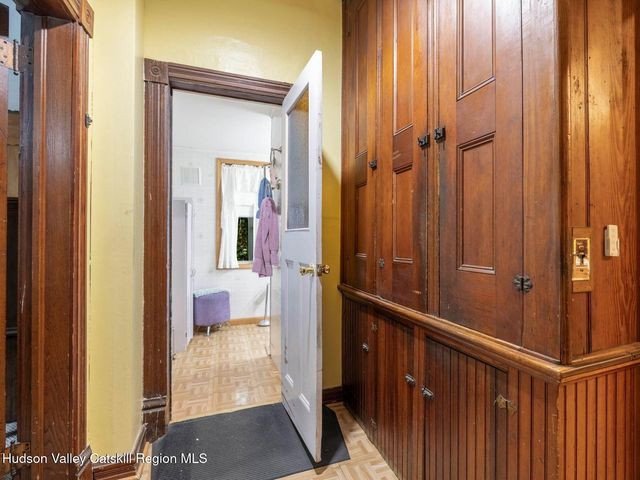 123 Vineyard Avenue, Highland, NY 12528