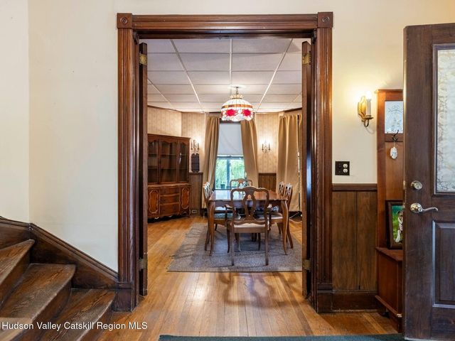 123 Vineyard Avenue, Highland, NY 12528