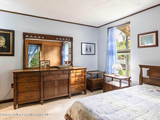 123 Vineyard Avenue, Highland, NY 12528