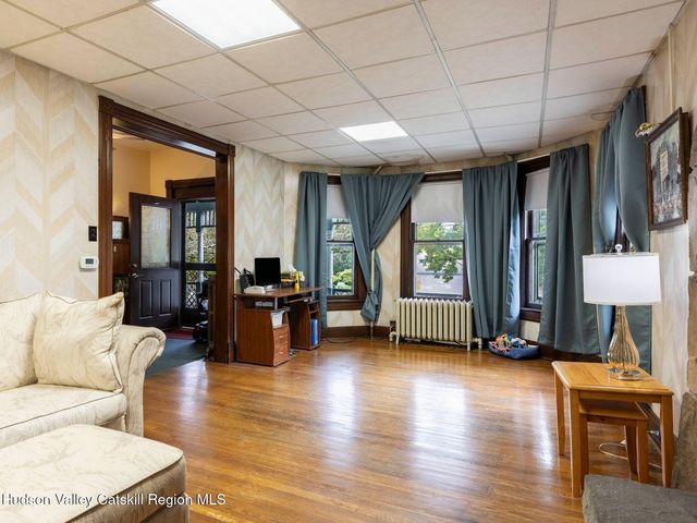 123 Vineyard Avenue, Highland, NY 12528