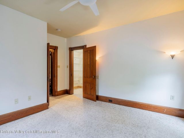 123 Vineyard Avenue, Highland, NY 12528