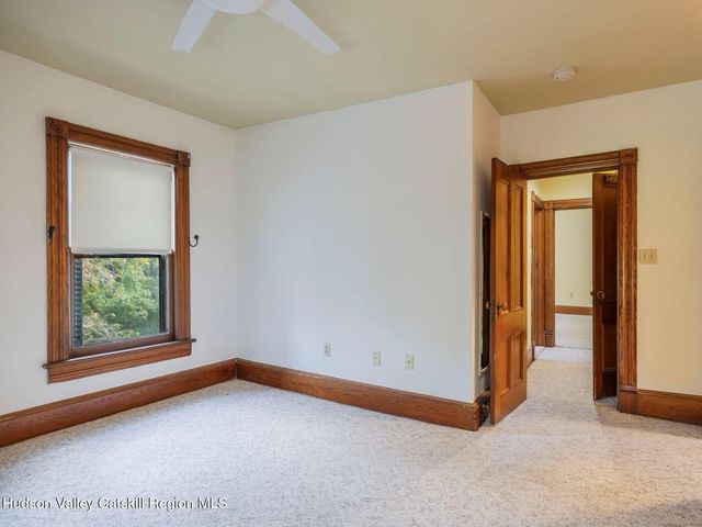 123 Vineyard Avenue, Highland, NY 12528