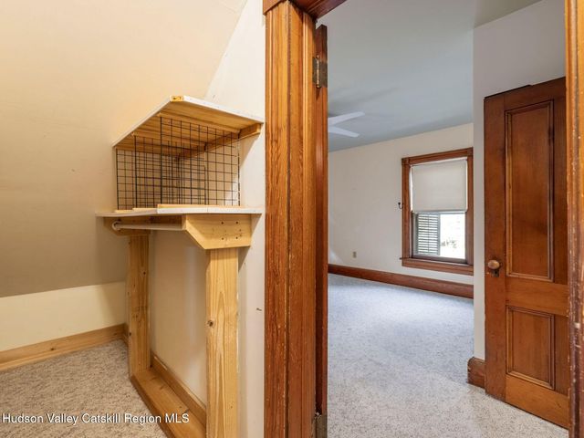 123 Vineyard Avenue, Highland, NY 12528