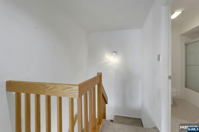 812 Topsail Lane, Secaucus, NJ 07094