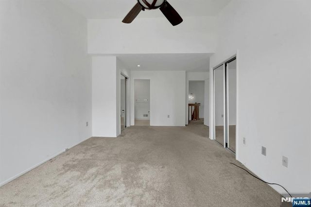 812 Topsail Lane, Secaucus, NJ 07094