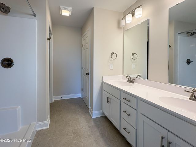 900 Wild Azalea Way, Hubert, NC 28539