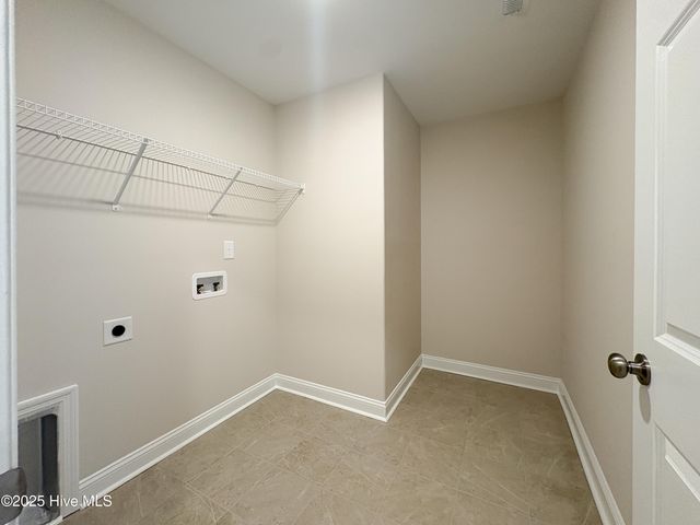 900 Wild Azalea Way, Hubert, NC 28539