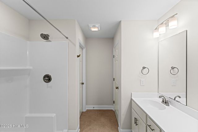 900 Wild Azalea Way, Hubert, NC 28539