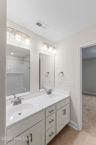 900 Wild Azalea Way, Hubert, NC 28539