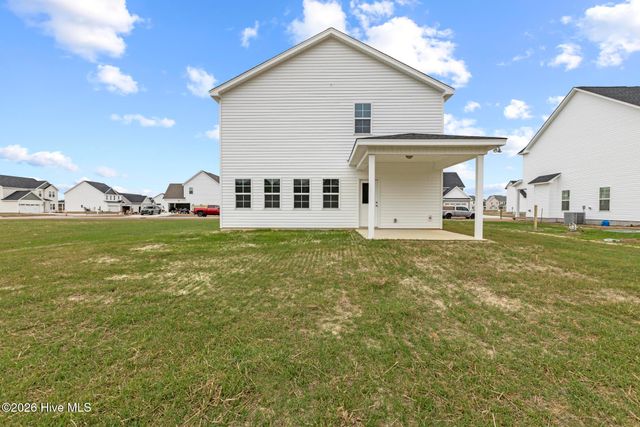 900 Wild Azalea Way, Hubert, NC 28539