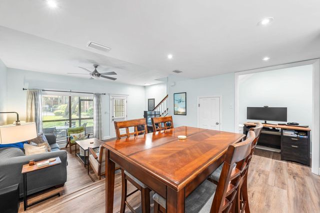 229 Carmel Drive, 4, Fort Walton Beach, FL 32547