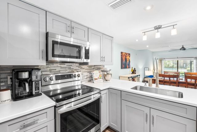 229 Carmel Drive, 4, Fort Walton Beach, FL 32547