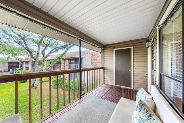 229 Carmel Drive, 4, Fort Walton Beach, FL 32547
