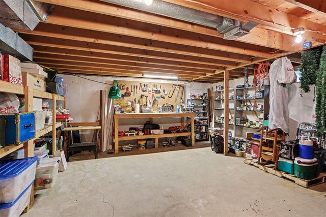 1604 W Kilgore Road, Kalamazoo, MI 49008
