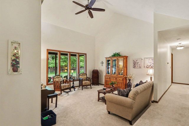 1604 W Kilgore Road, Kalamazoo, MI 49008