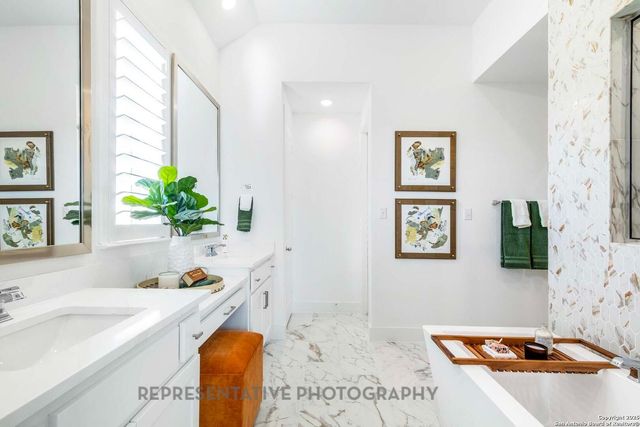 205 Barton Creek, Boerne, TX 78006
