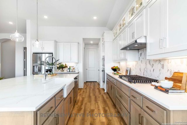 205 Barton Creek, Boerne, TX 78006
